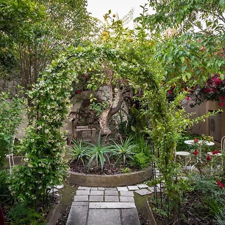 O Jardim Da Tessa Bed & Breakfast Lisbona